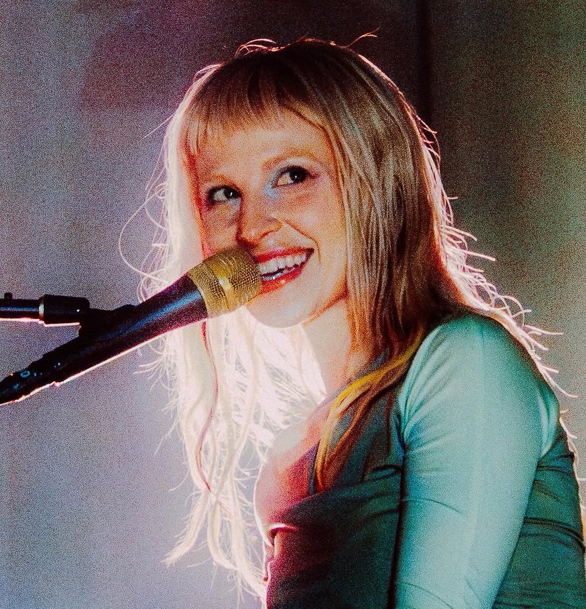 andrea from paramore🖤 tweet media