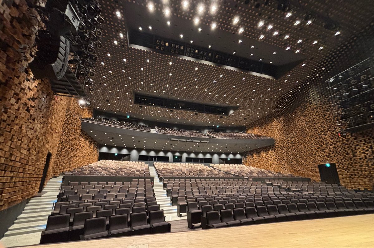 南館 トリシマホール（1,505席） - 高槻城公園芸術文化劇場