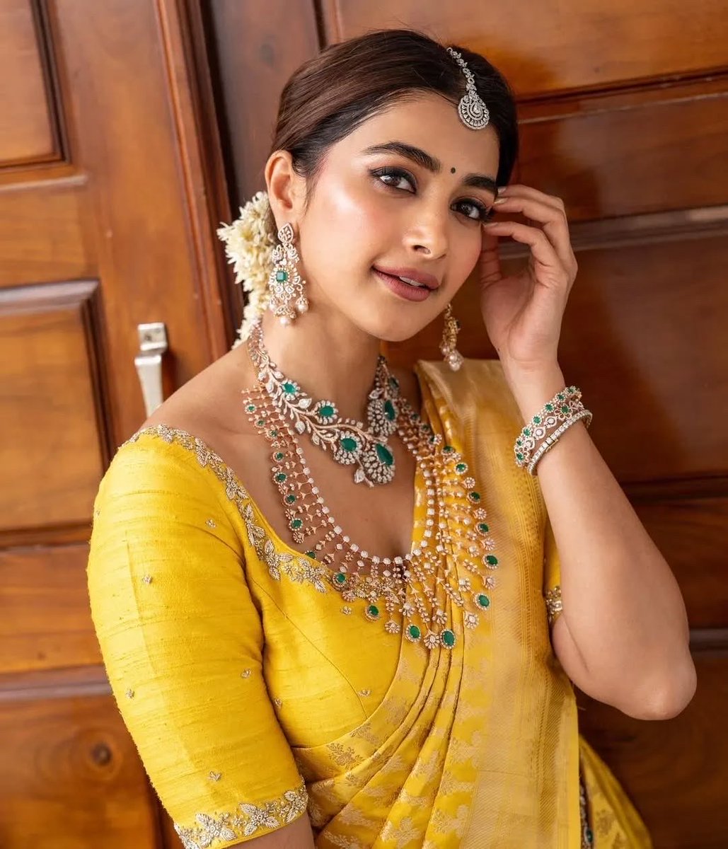 Meenakshi Chaudhary tweet media