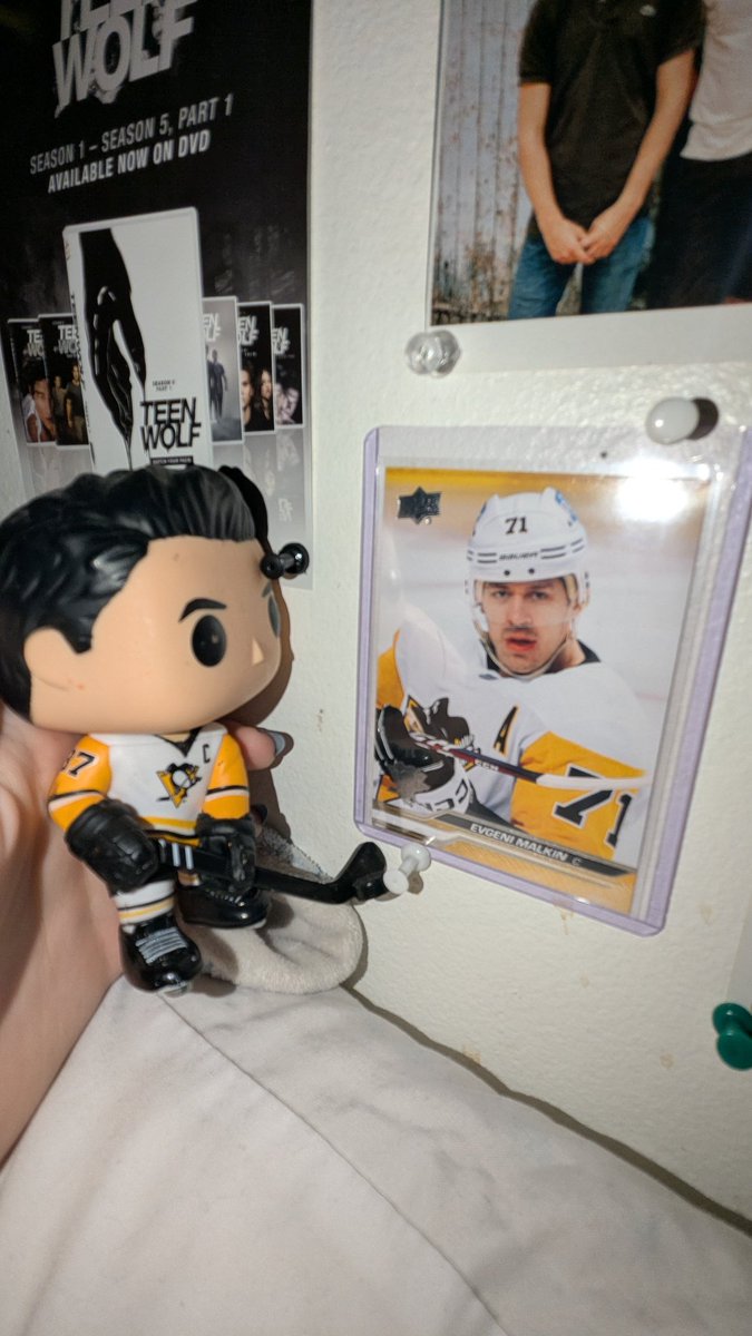 Penny!!🏒 tweet media