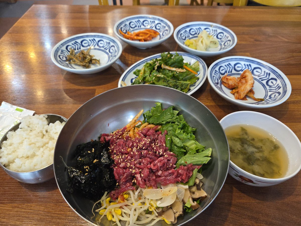 잔향 tweet media