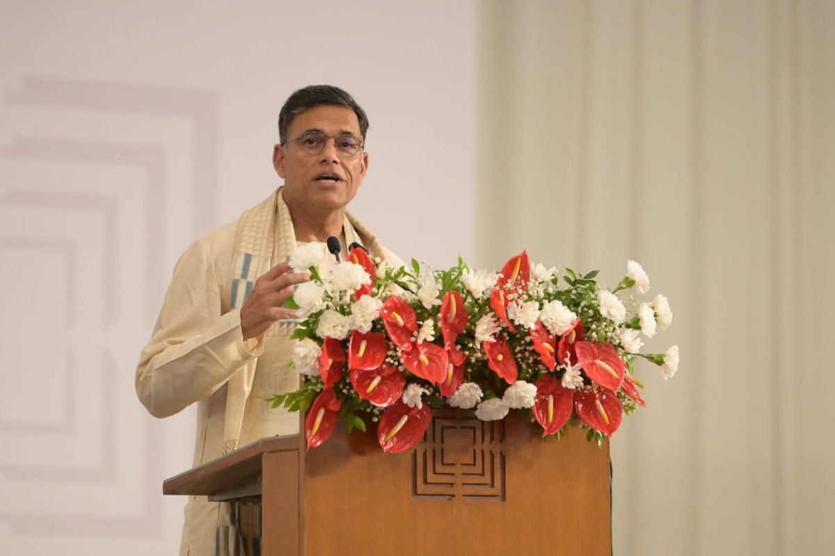 Ahmedabad University tweet media