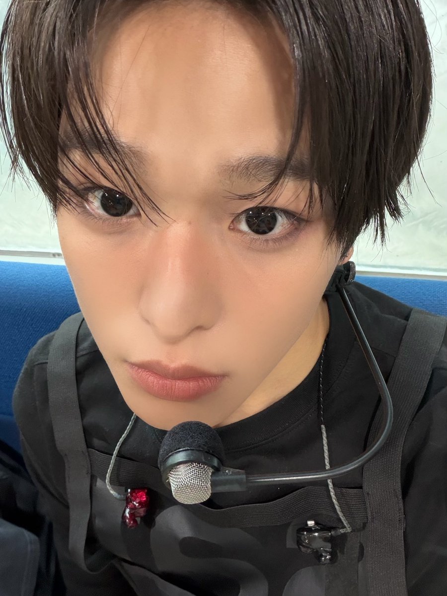 𝙢𝙚𝙧𝙧𝙮 tweet media