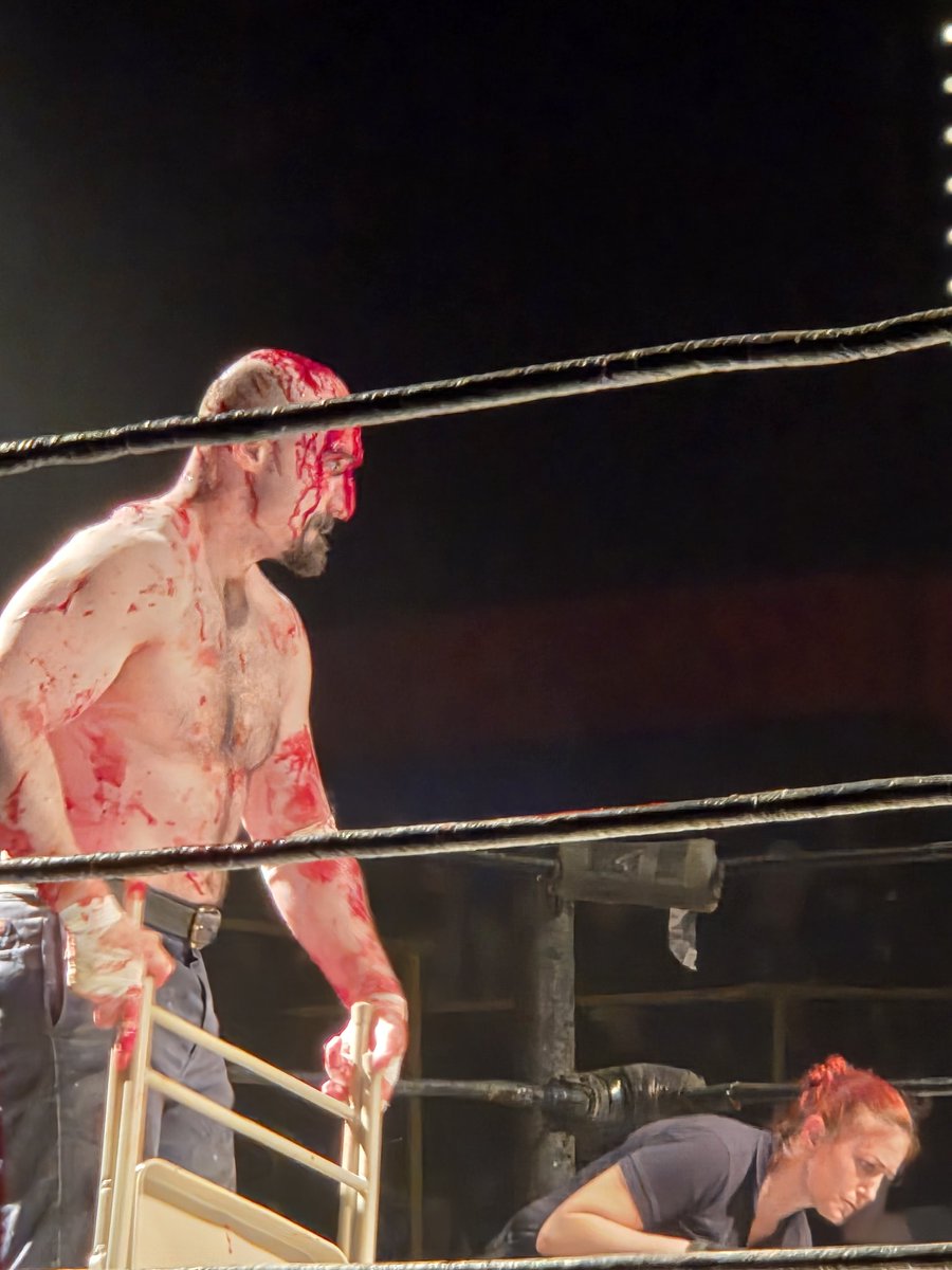 Kev3398's tweet photo. Slade put on a hell of a performance tonight against JWM. Just a couple pics a took moments before disaster... #GCWGuilty https://t.co/VTtvV79LOO