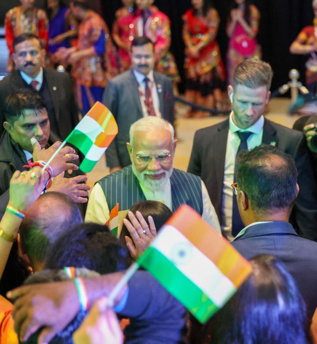 Narendra Modi tweet media