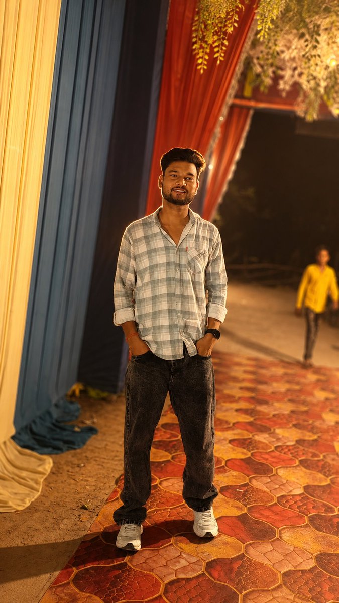 EdingSingh's tweet photo. Friends are only two or four in a million, and the more there are, the fewer they are. 😎🧿
.
.
#yaari #anupam_singh63_official #like #followme #likesharecomment https://t.co/oDMEVdFyMx