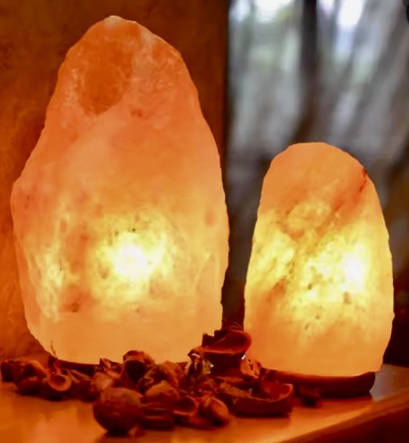 LinzGelsthorpe's tweet photo. Always fancied one of those salt lamps,those often labelled as Himalayan Salt Crystals (yes,I am aware of where they actually come from)
Well, thank you Lazada
Almost 8in high and costing just over £6 this will look great illuminated on our rather dark bookshelf
#NotMyImage https://t.co/CfWYUvsIGr