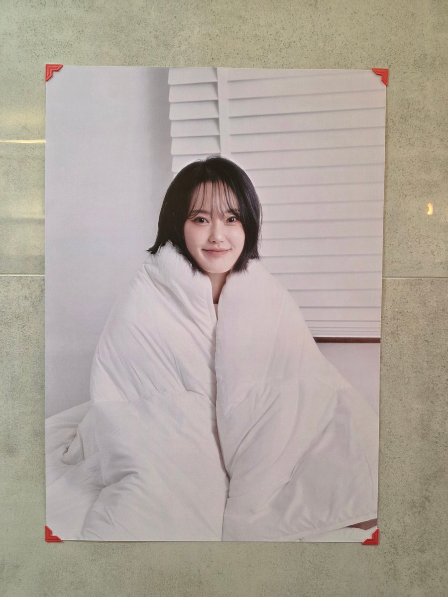 ym_sim_sim_2's tweet photo. 9일부터 거의 매일 출석 도장을 찍고 있는데 이제서야 올리기...ㅎㅎ
사진이 다 너무 아름다워...... 매일 봐도 매일 새롭게 아름다워...
#Project_K
#전략적_생일축하_프로젝트
#HAPPY_KYUNGMIN_DAY
배우님 다녀가시기 전 사인과 낙서가 없을 때 https://t.co/C5FoGXM9hE