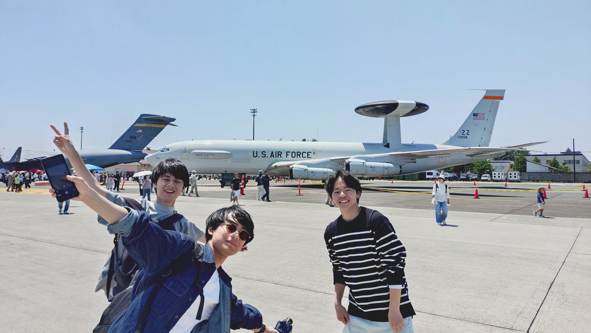 本日は横田基地日米友好祭2026に部員たちと来ています✈️ 地上展示や