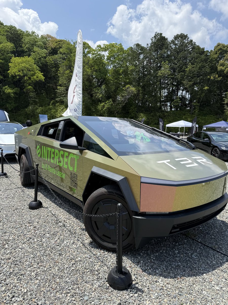 garagex_tesla's tweet photo. TOCJヴィソンキャンプ🔥🔥🔥
#ヴィソン　#tesla https://t.co/fl0oQxSmYh