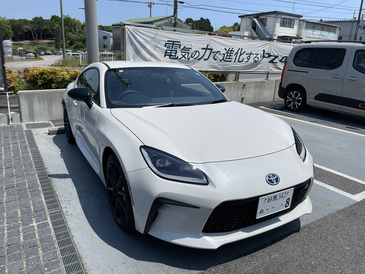 ロズ tweet media