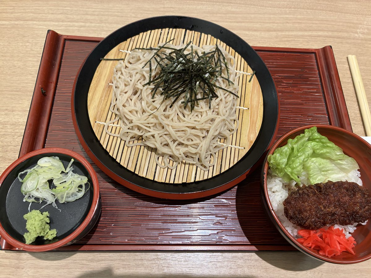 superseven155's tweet photo. 本日のサウナ飯、ざるそば、ミニカツ丼、
ミニ丼がやめられない😃
 #サウナ飯 
 #ミニ丼 https://t.co/BubyzAjq3I