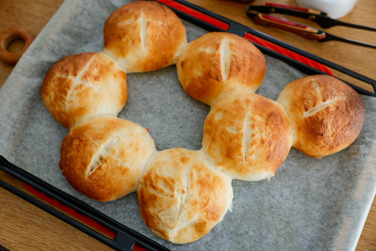y_iciroyamaguti's tweet photo. パン焼けたよー🤤
#KitchenAid 
#ARTISAN https://t.co/5w8RTn8Enu