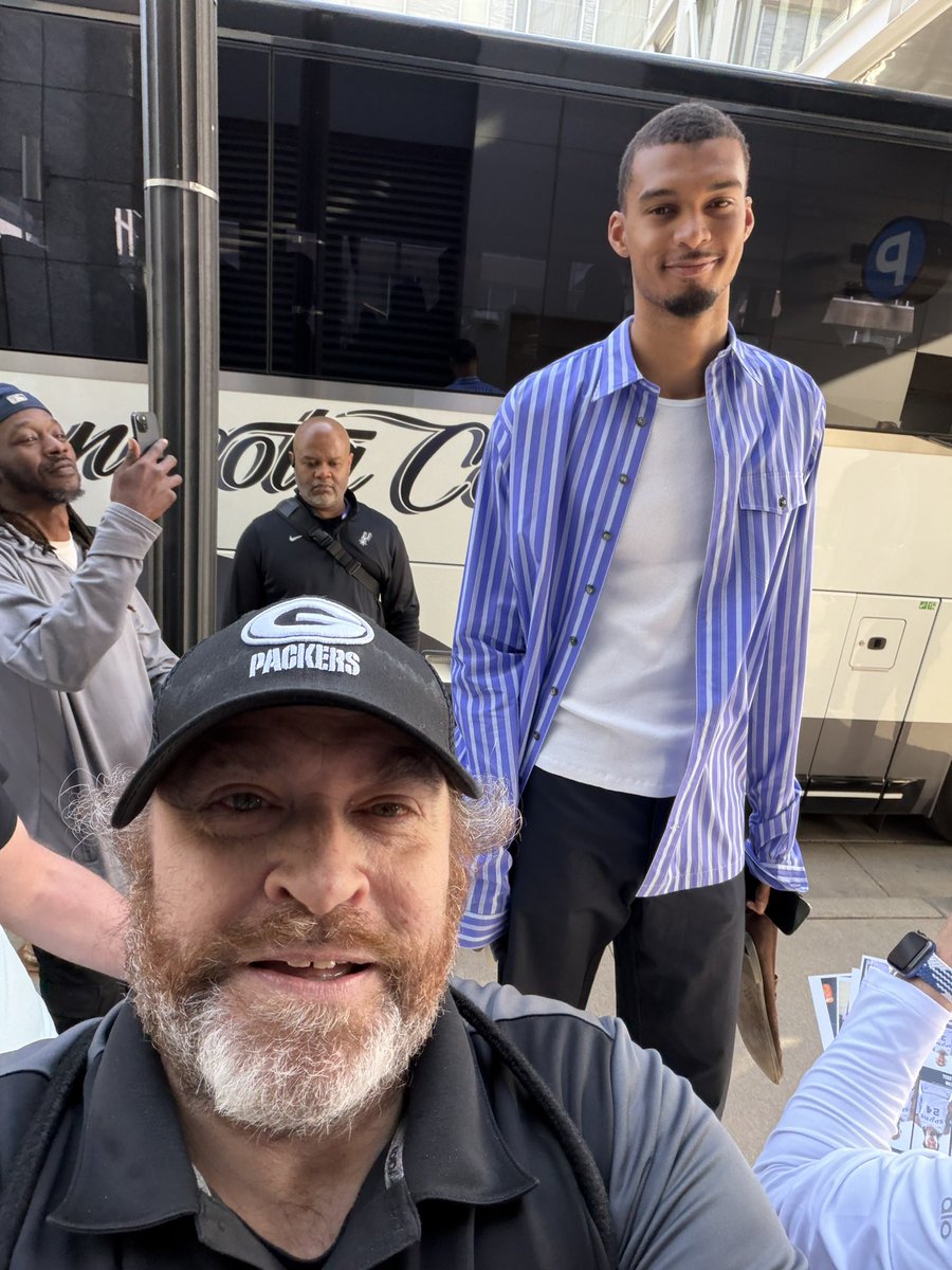 Collin Smith tweet media