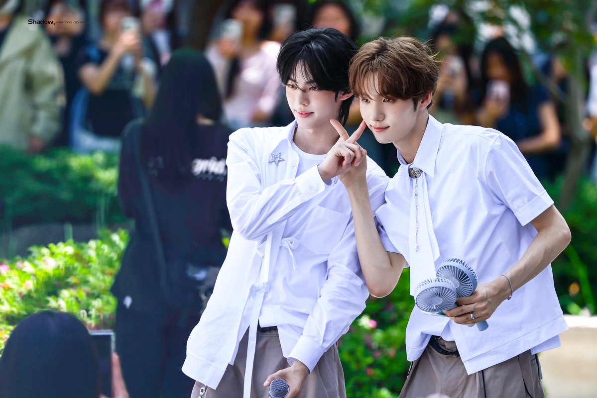 𝘚𝘩𝘢𝘥𝘰𝘸. tweet media
