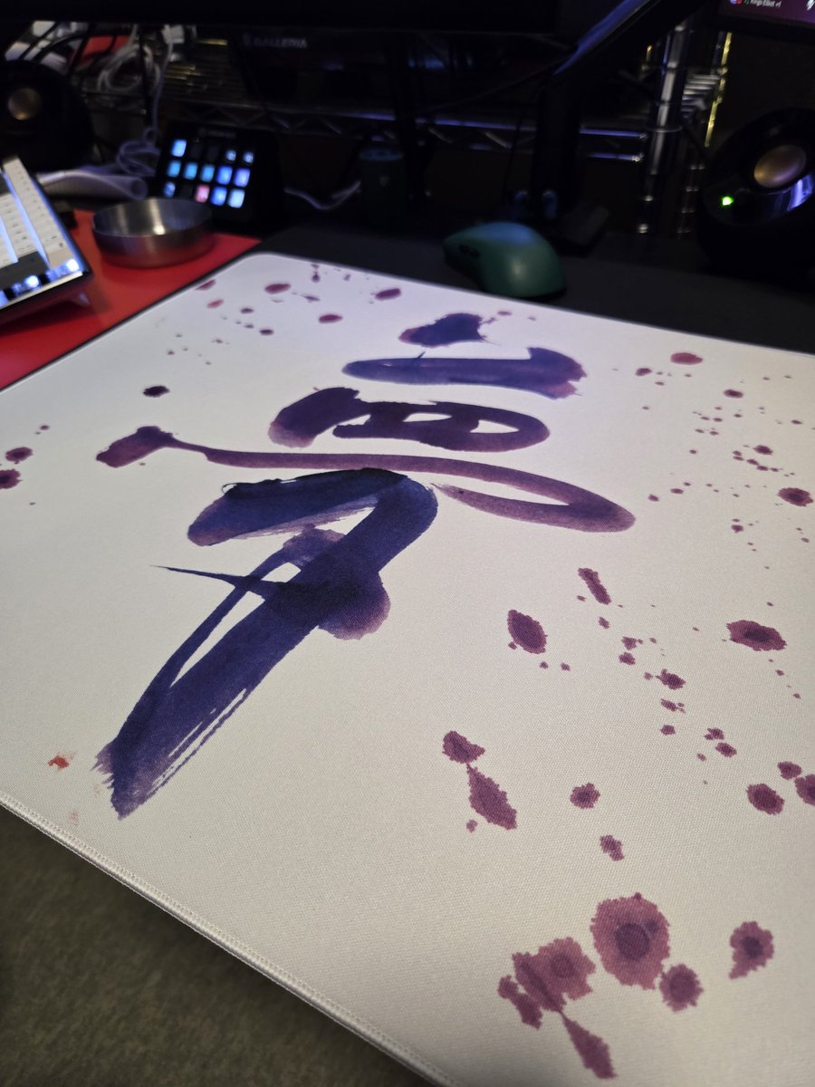 TZマス tweet media