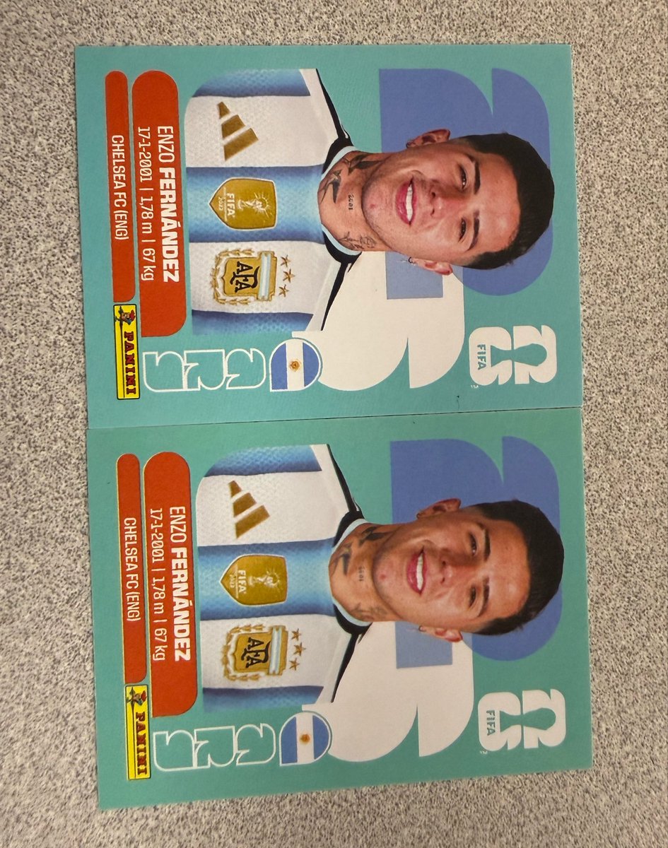 CarlosADC09's tweet photo. Gracias Panini por darle diferentes tonos a los stickers y cortarlos bonito! JAJAJA 😵‍💫 https://t.co/CTwkPMuQvn