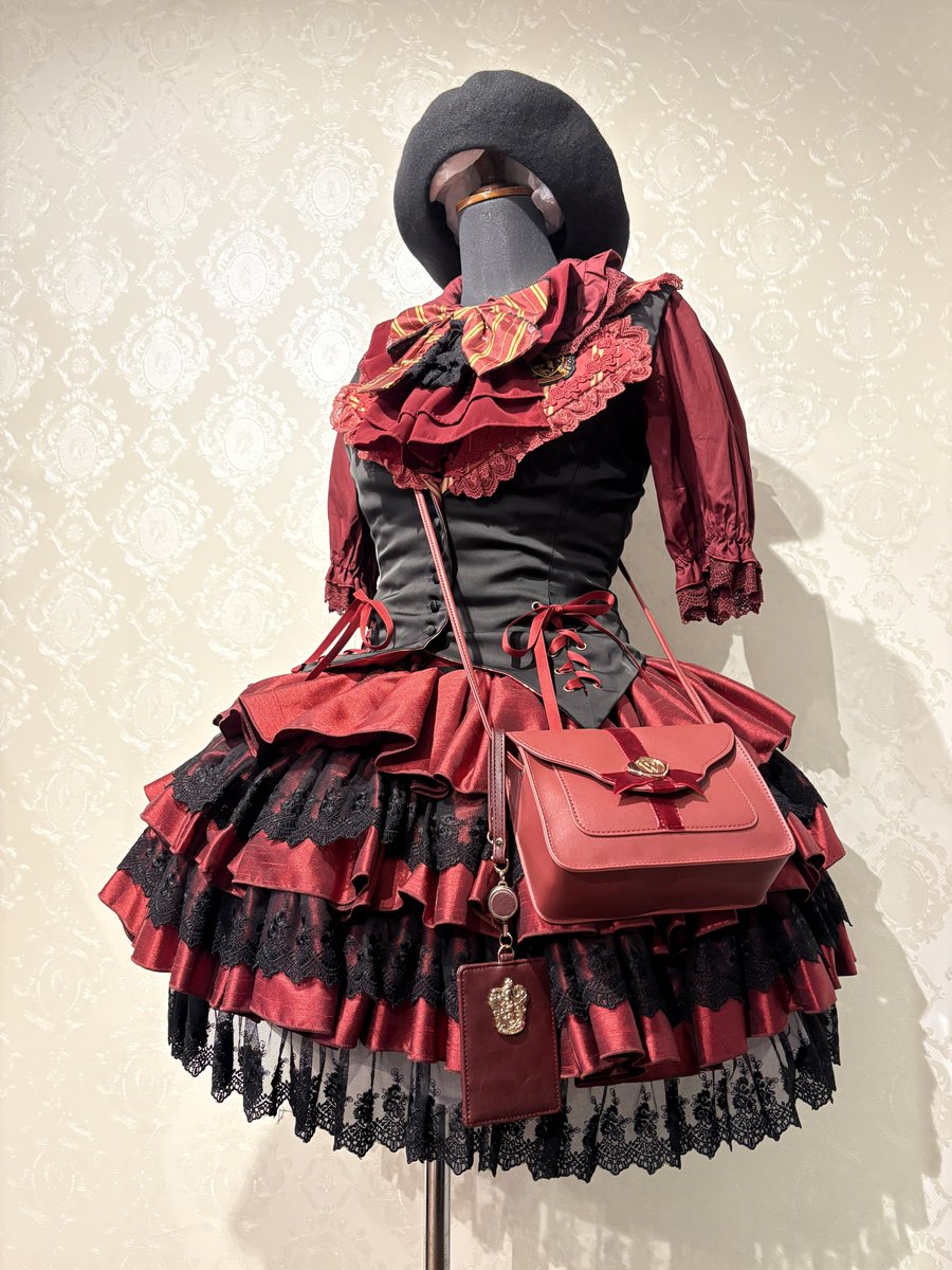 🥀おすすめコーデ🥀 #アトリエピエロ大阪店 ⁡ グリフィンドール寮生