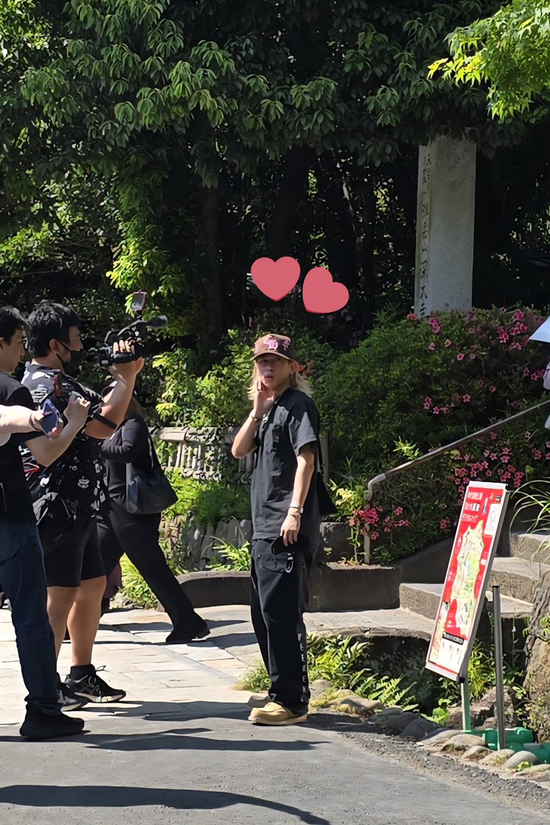 千 tweet media