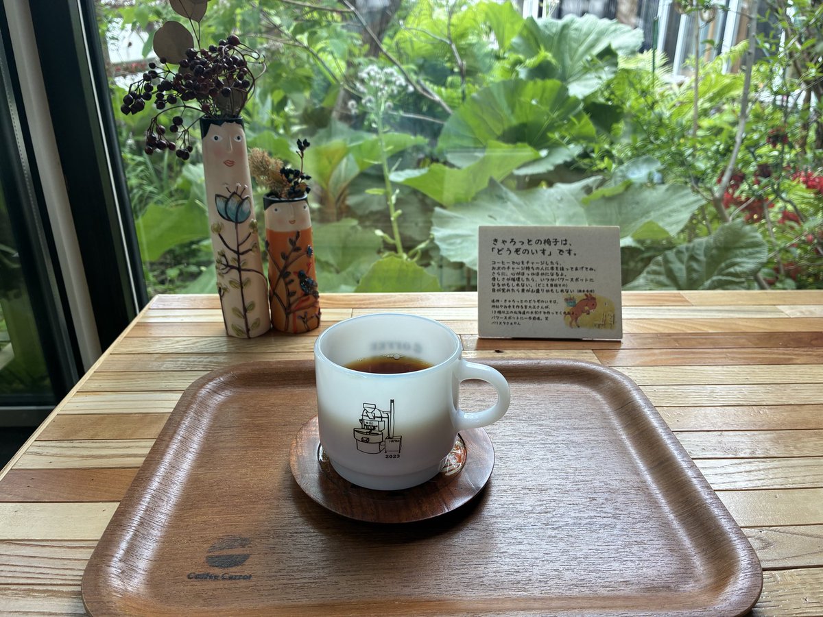 tomahawkf's tweet photo. 近所のカフェにてコーヒー

紅茶派なんだけどねﾜﾗ https://t.co/HEIqLYcslU