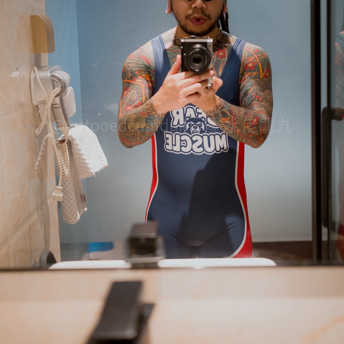 tattooedcumdump's tweet photo. 放點別的👅

Posting something different

#tattoo #irezumi #tonguesplit #teampierced #刺青 #紋身 #通体纹身 https://t.co/lBP7cghGir