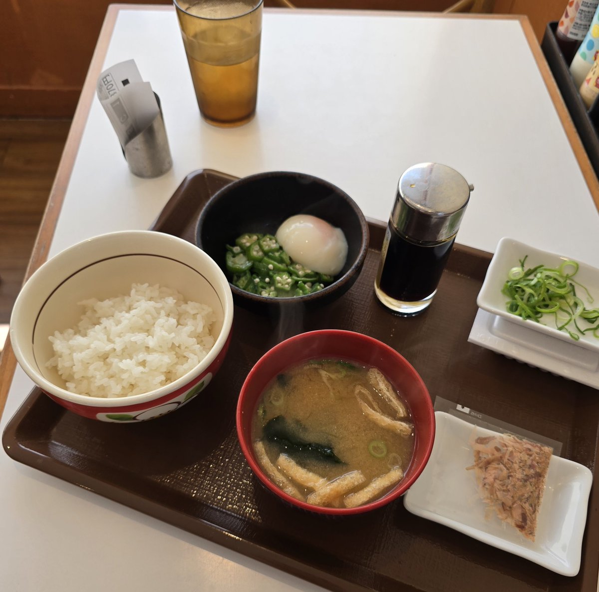 月と海 tweet media
