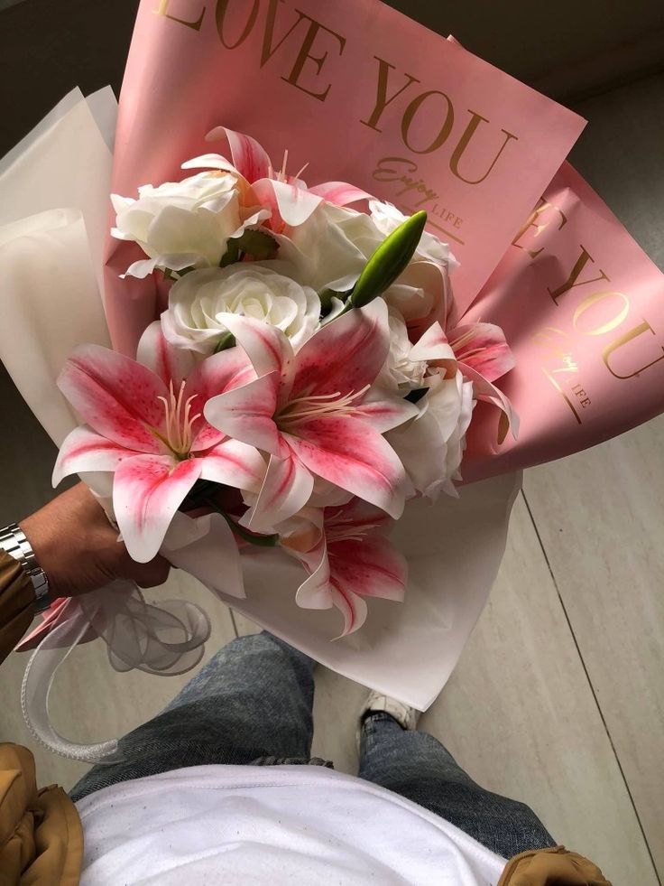 Flowers tweet media