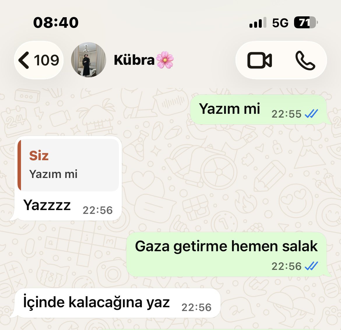 0Bahar_x's tweet photo. Nefes almadan önce de sorucam galiba https://t.co/6G1RvqK70A