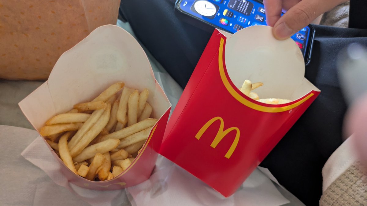 _do_over_again's tweet photo. @moja4_shiro6 昼にケンタッキー食べました https://t.co/nqo13mQkvq