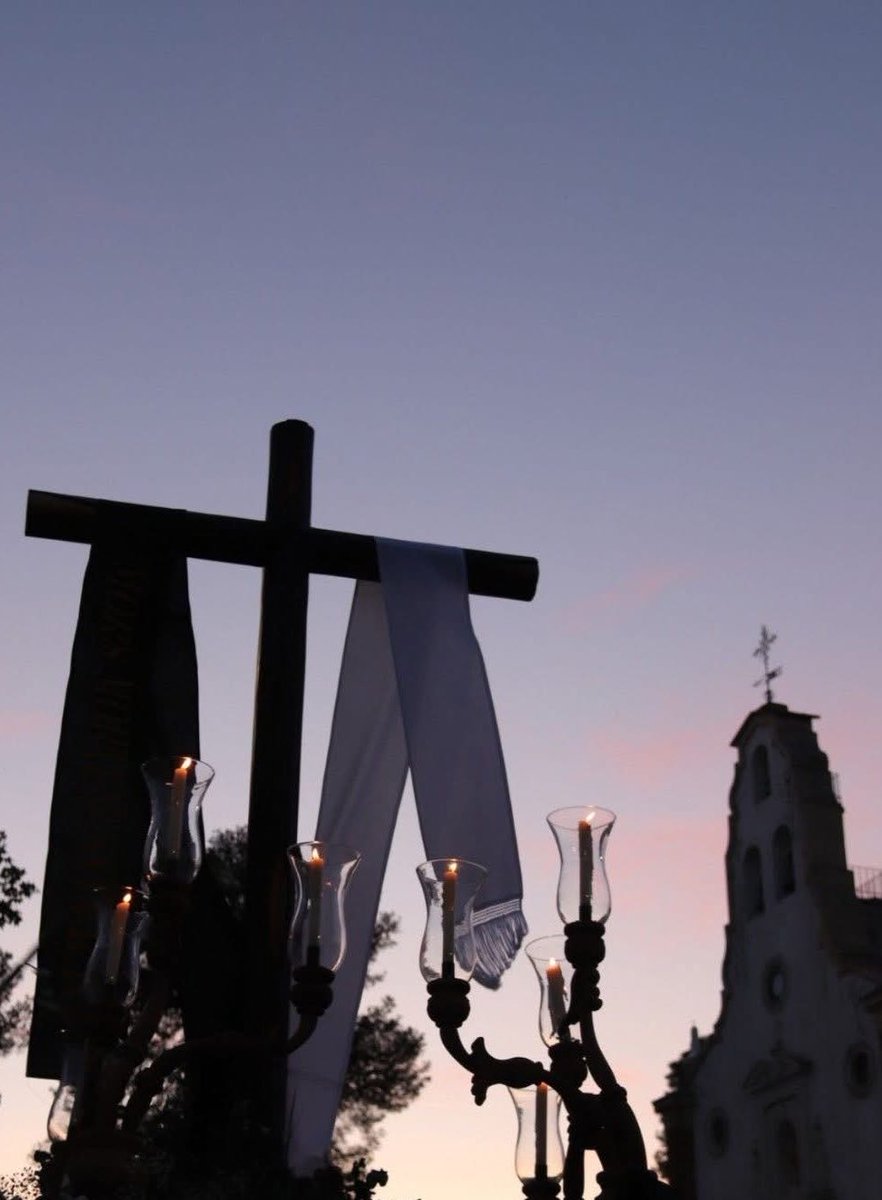 ARCANGEL_AM's tweet photo. 👼¡Llegó el día! 💐
Hoy tendremos el placer de poner nuestra música un año más, tras la Cruz de Mayo de la Asociación Cofrade “El Capirote” por las calles de su barrio. 

@elcapirote 
#AMSMArcángel https://t.co/jfH5MLE1ws