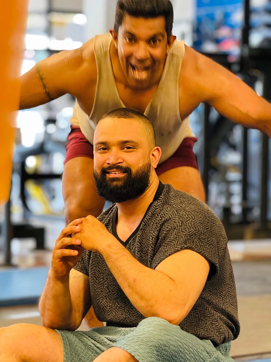 AsankaDBW's tweet photo. #gym #GymAddict #fitness #gymbuddies https://t.co/7OMDdviHP2