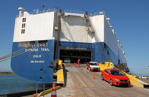 CentExCargo's tweet photo. #CentExCargo has a shipping line from #StatenIsland NY to the #PortofGoane in Ayiti #carshipping #barrelshipping https://t.co/TOy602QLqG