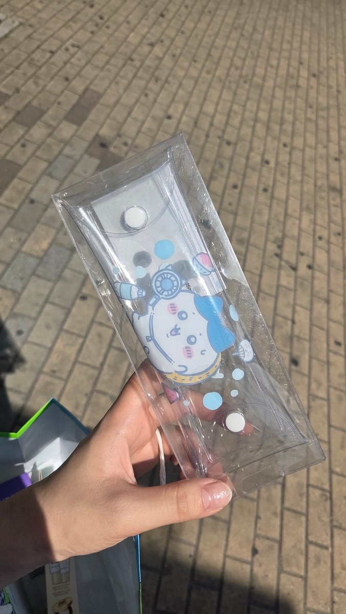 needmoreusagi's tweet photo. 안경집으로 쓰려고 귀여운 하치 클리어 파우치를 샀어욤 ૮( ྀི ੭˶ᵔᵕᵔ˶ )ྀི੭ https://t.co/RPPIrQOeZu