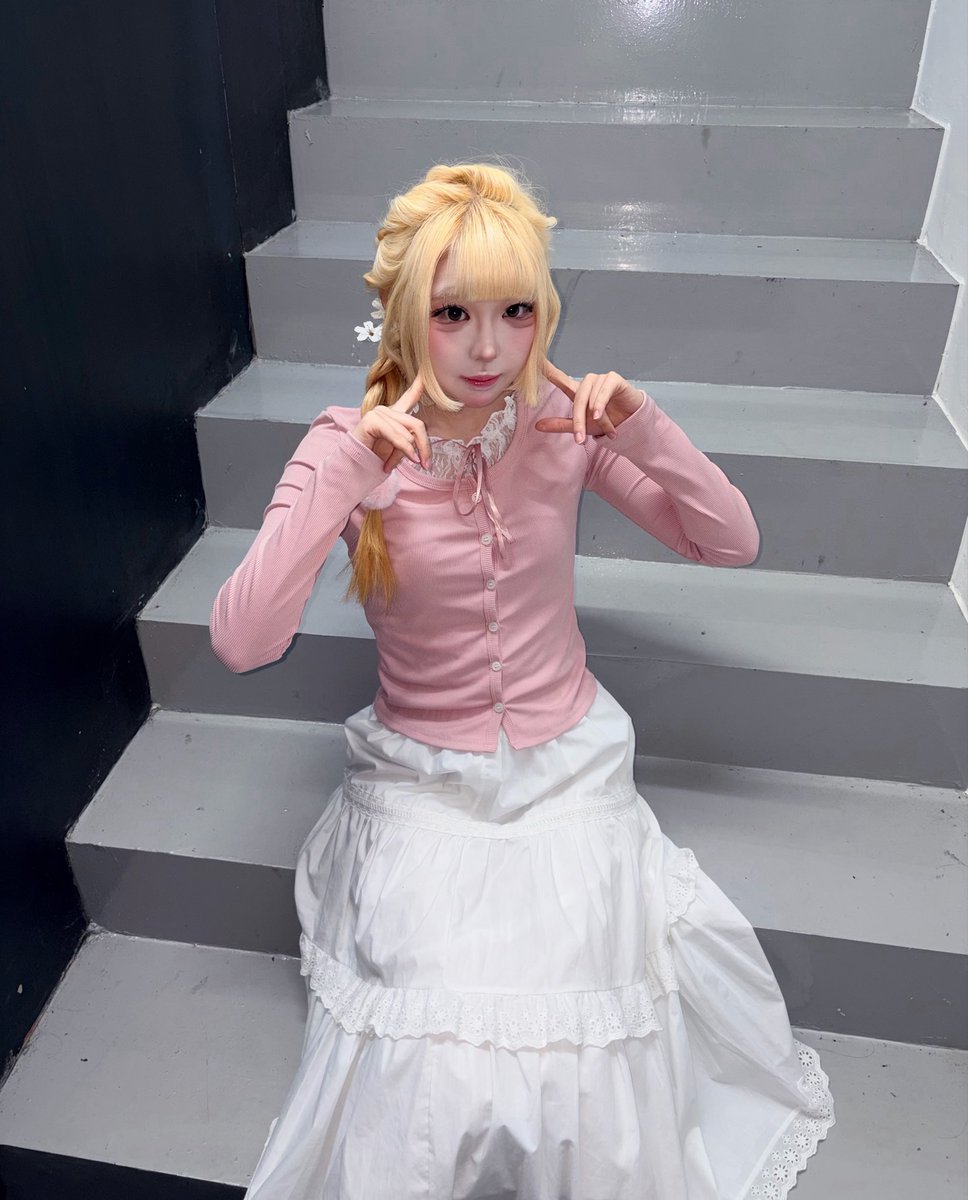 마유 まゆ 👛 tweet media