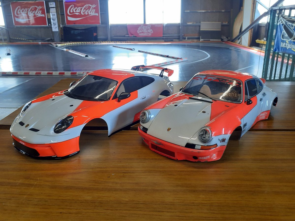 Tpanzer3050's tweet photo. ボディテスト
今年はPORSCHEで
遊びたいなぁ (*^ω^)

#オームツインサーキット
#オーム模型
#タミグラ #タミヤRC
#PORSCHE https://t.co/fVDJGmf6Ms