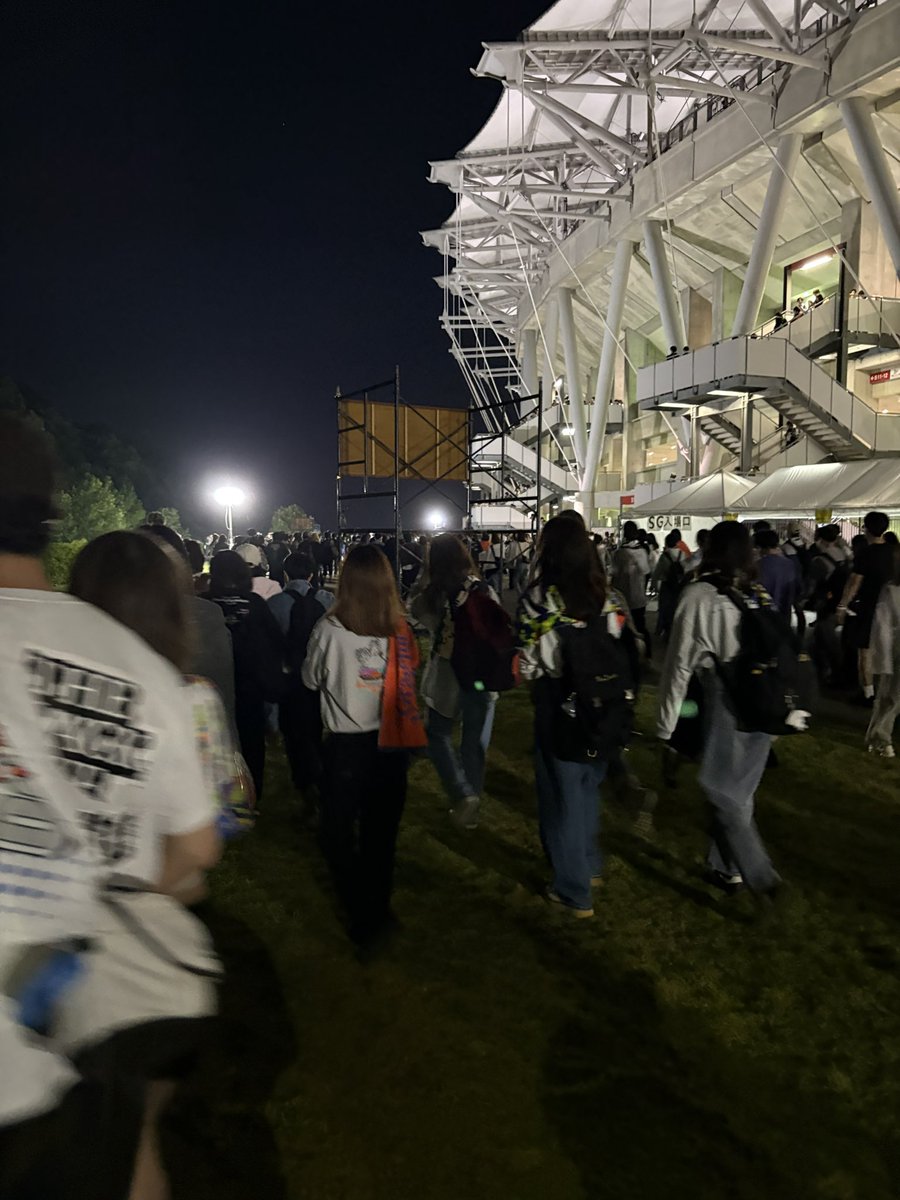 ぶさ tweet media
