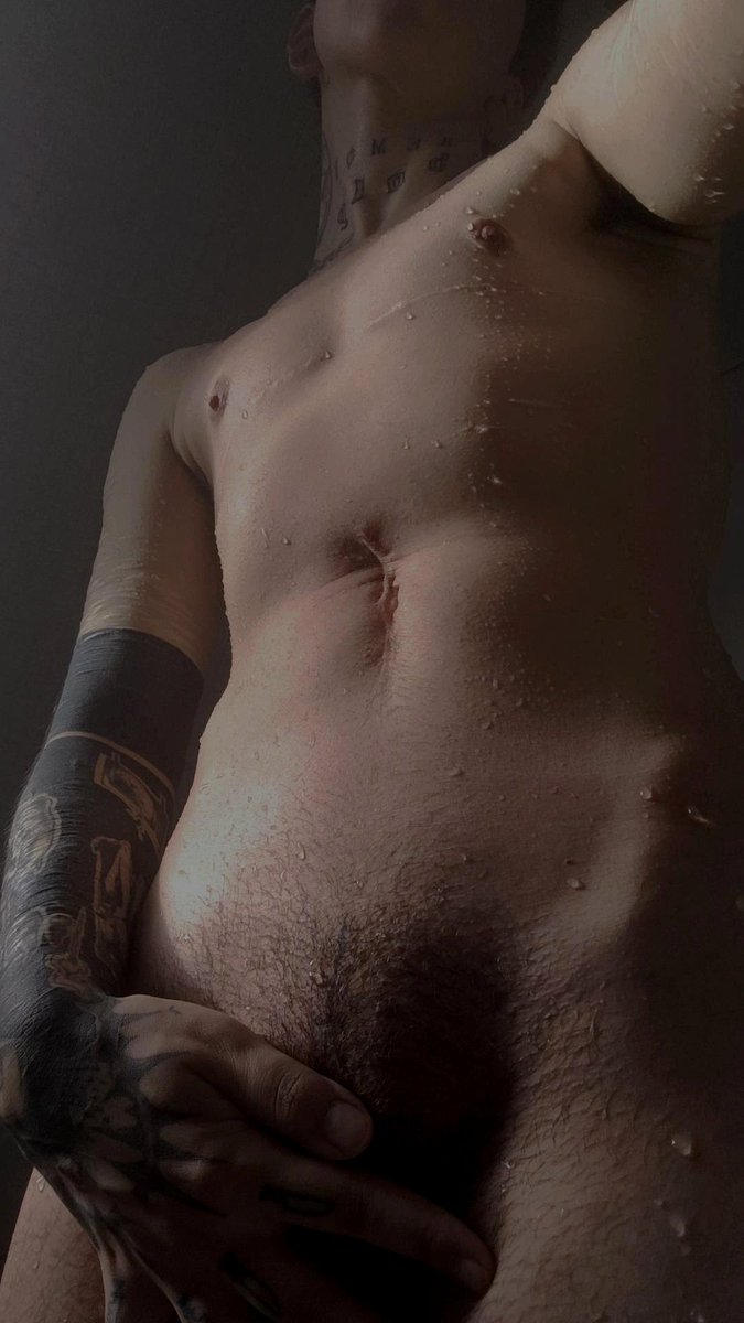 🔞 𝑰𝒗𝒂𝒏. tweet media