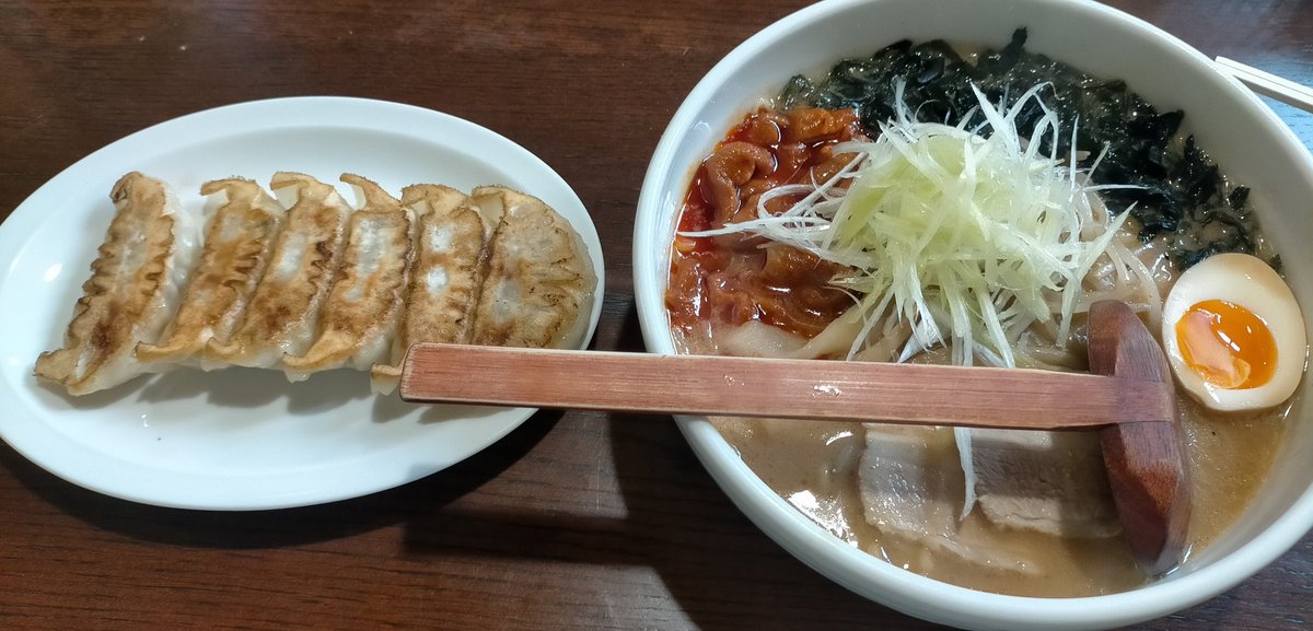 bakueki78's tweet photo. 昨日、とうとう！！
＃FastDraw のギタリスト
光正様のお店で ＃ラーメン いだたきました！！
次は…
焼肉ラーメン！！🙌😋⚡ https://t.co/5zuvQLORMH
