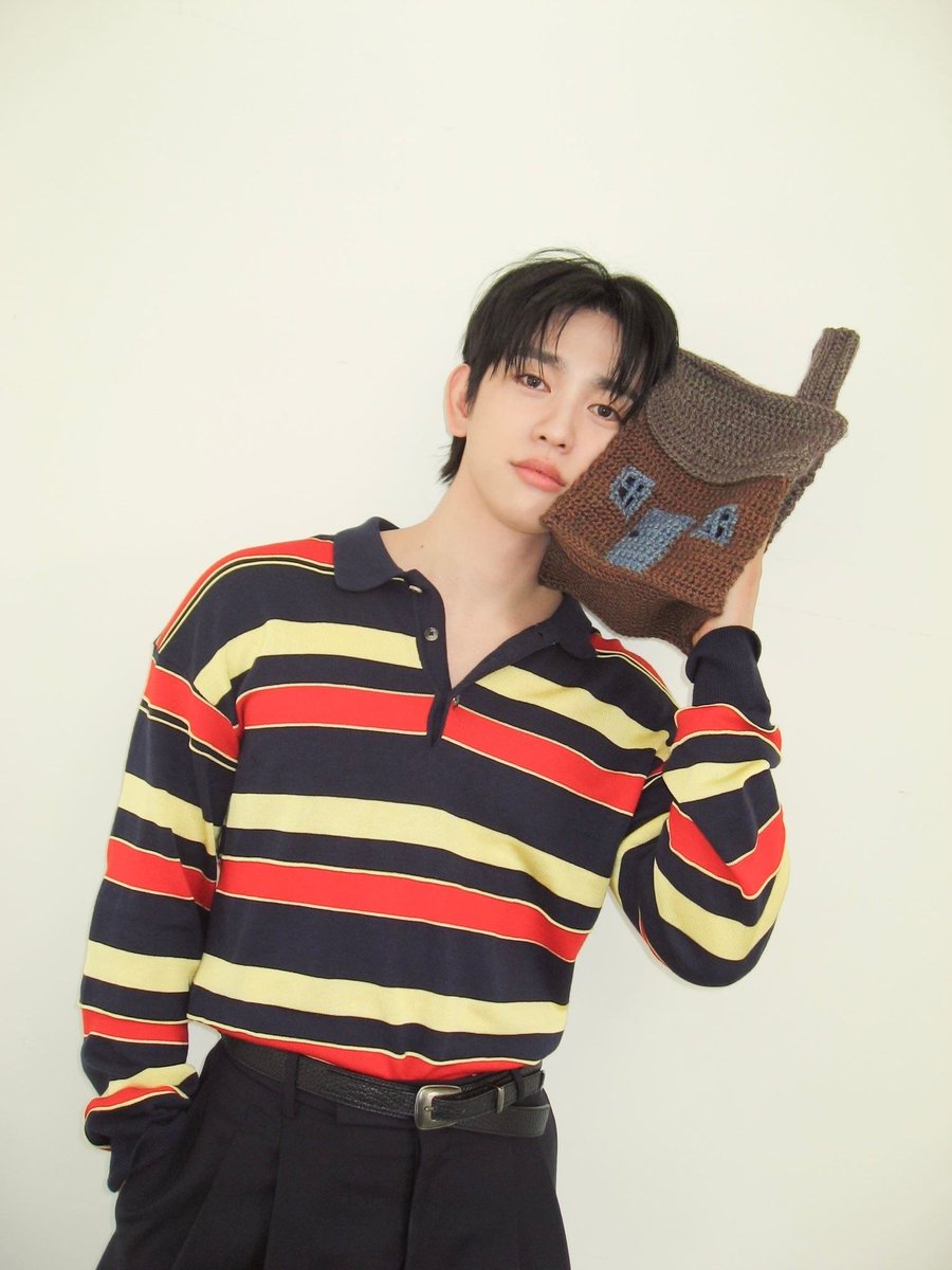 Pop7base's tweet photo. GOT7’s Park Jinyoung expressed heartfelt appreciation for fans during his showcase.

“I love you all so much, just as much as you all love me… I joke around a lot, but I truly mean it. Thanks to you all, I can do this work, and you give me the strength to always move forward.” https://t.co/Des1hjI2oW