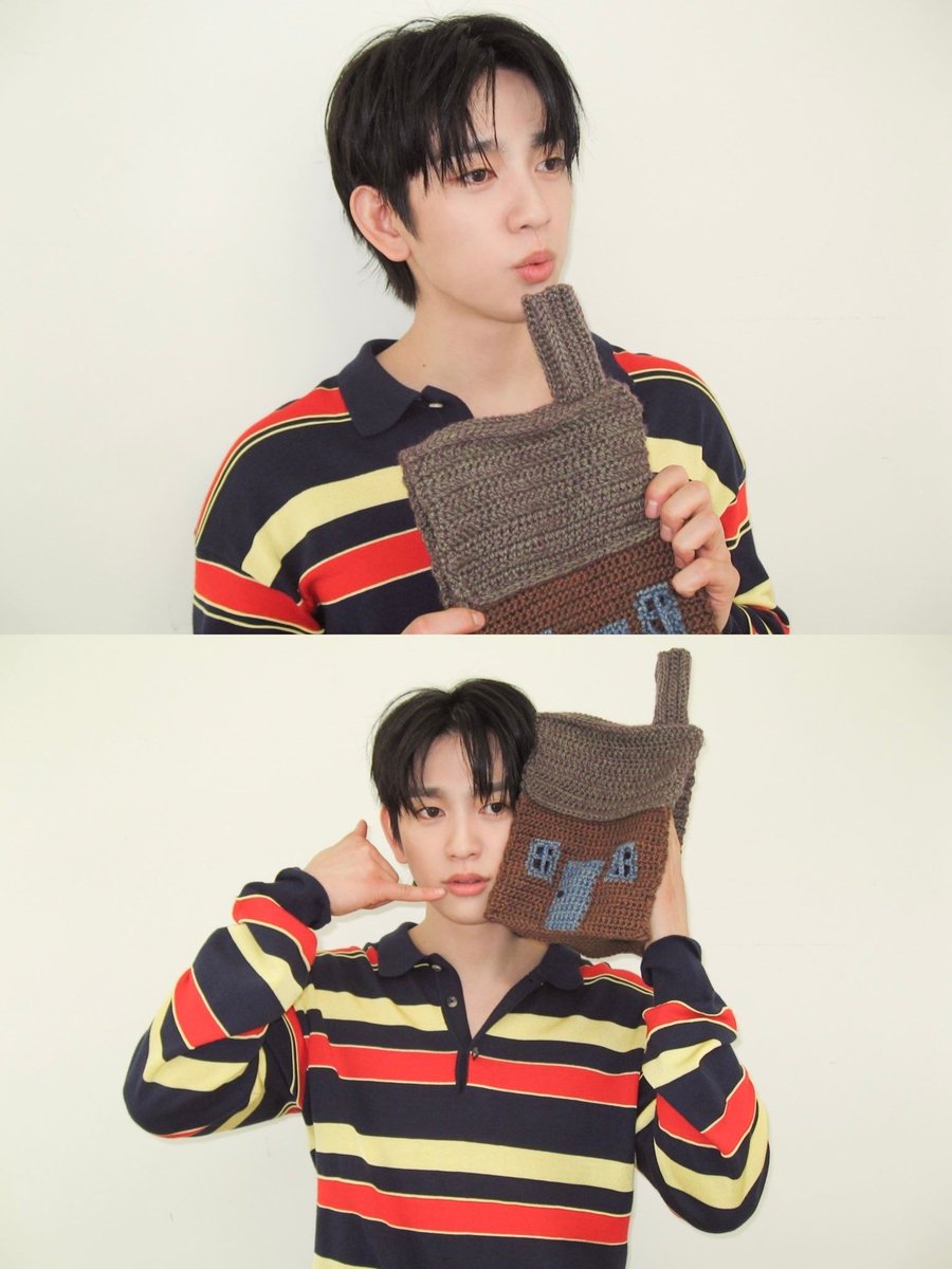 Pop7base's tweet photo. GOT7’s Park Jinyoung expressed heartfelt appreciation for fans during his showcase.

“I love you all so much, just as much as you all love me… I joke around a lot, but I truly mean it. Thanks to you all, I can do this work, and you give me the strength to always move forward.” https://t.co/Des1hjI2oW