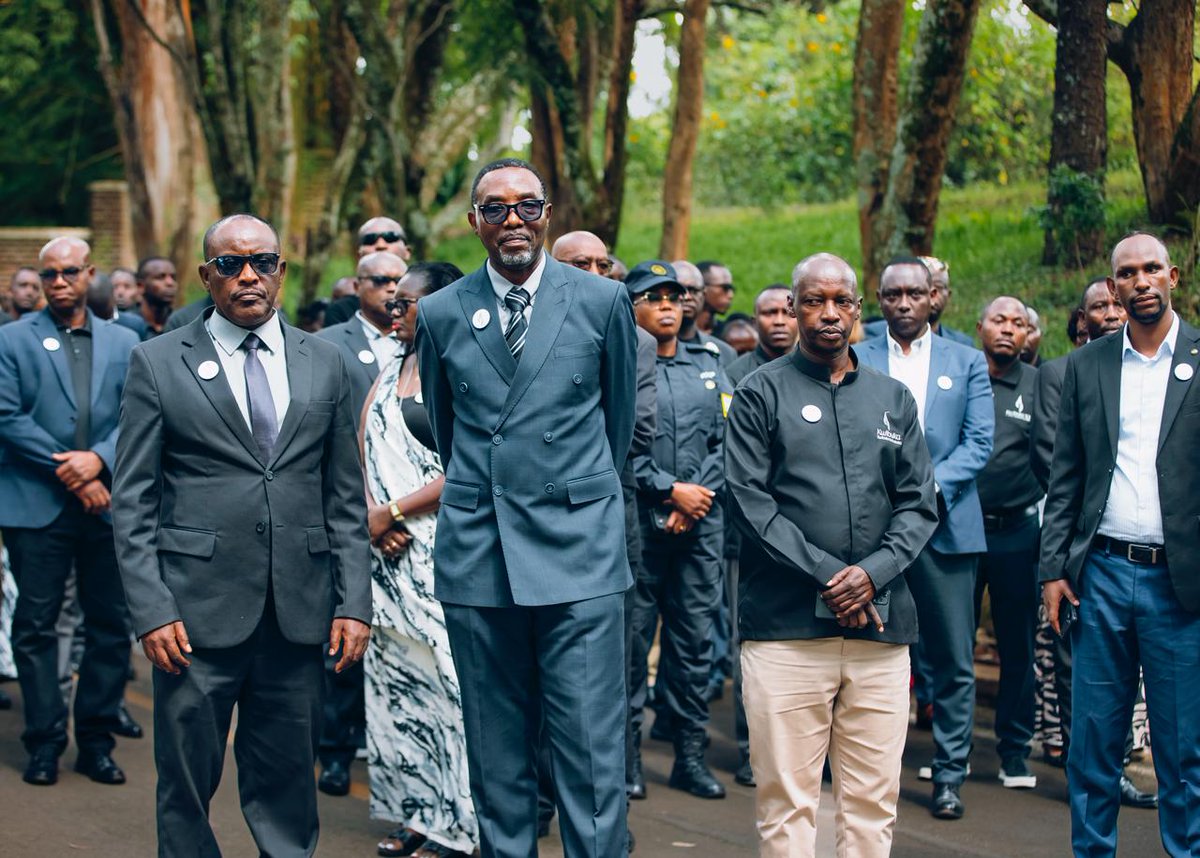 RwandaIndustry's tweet photo. Ku italiki 15,05,2026 ku cyicaro cy’ubushakashatsi cya NIRDA muri @HuyeDistrict abayobozi, abakozi ndetse n’abafatanyabikorwa batandukanye bitabiriye umugoroba wo Kwibuka ku nshuro ya 32 Jenoside yakorewe Abatutsi mu 1994. By’umwihariko haribukwa abari abakozi ba IRST. #Kwibuka32 https://t.co/dojGqpVMpX