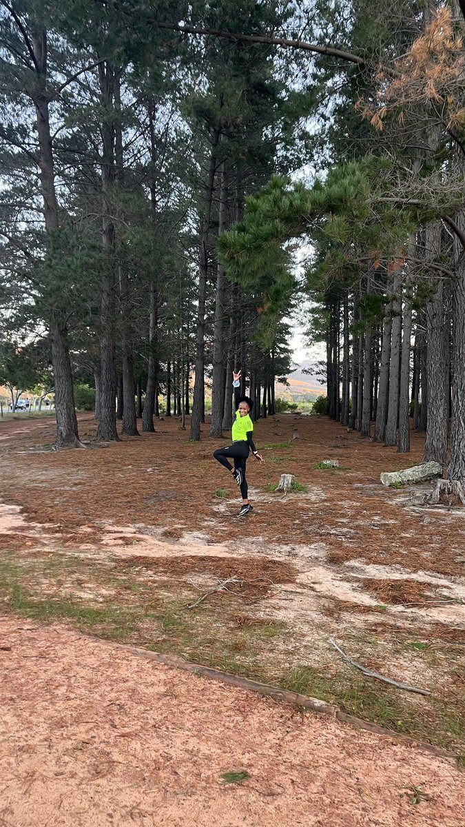 PamelaMakhubela's tweet photo. Runners were up on the way to Cape Town Marathon🤟🏿#SCTM #Runners #FetchyourMind #MajorThings https://t.co/ndjyeUkrTF