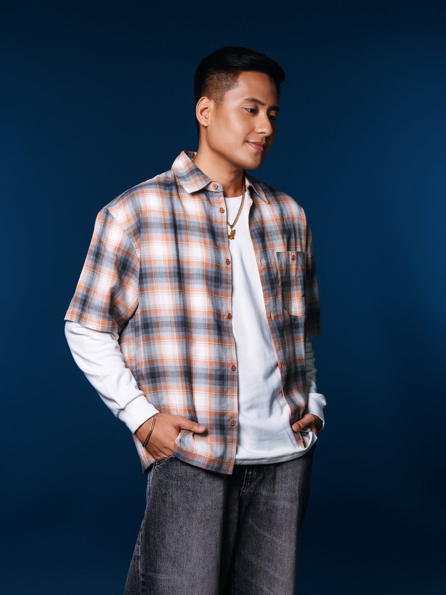 Matthaios's tweet photo. I-law of attraction ko na Bench, Penshoppe, or kung ano man.

📸 Ashots https://t.co/VZTuPnlByD