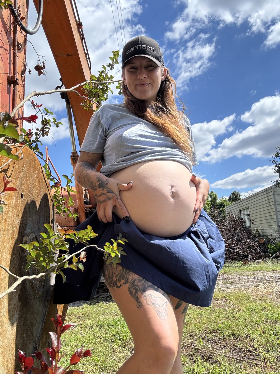 PREGNANTRiaLynn tweet media