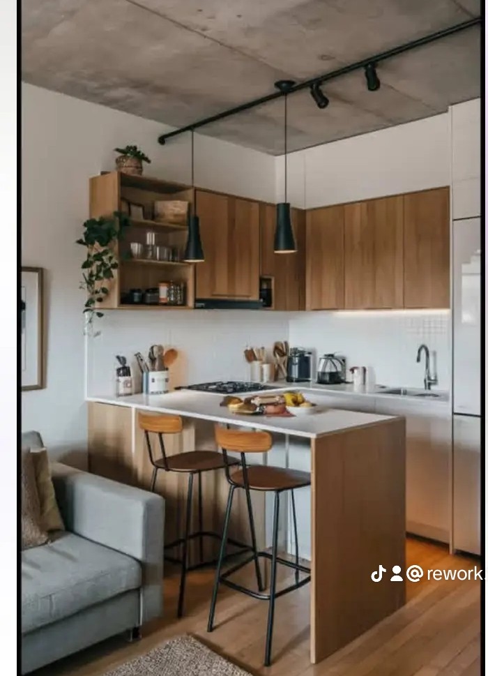 lagos Carpenter tweet media