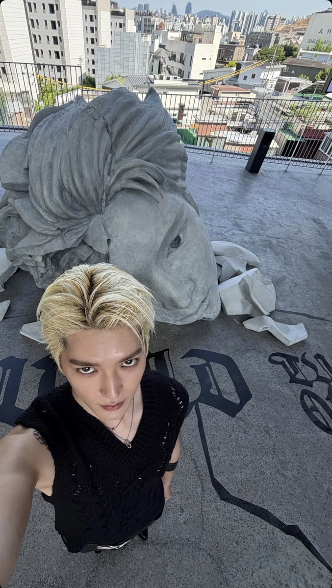 TAEYONG TH tweet media