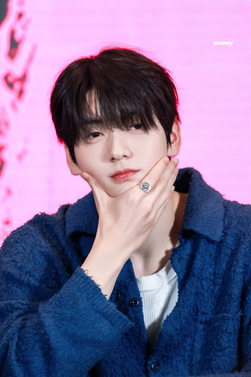 snowyxyan's tweet photo. 260516

kiyo(^-^)

#수빈 #SOOBIN
 #スビン #崔秀彬
#TXT #TOMORROW_X_TOGETHER 
#투모로우바이투게더 https://t.co/usoSV7z1Nw