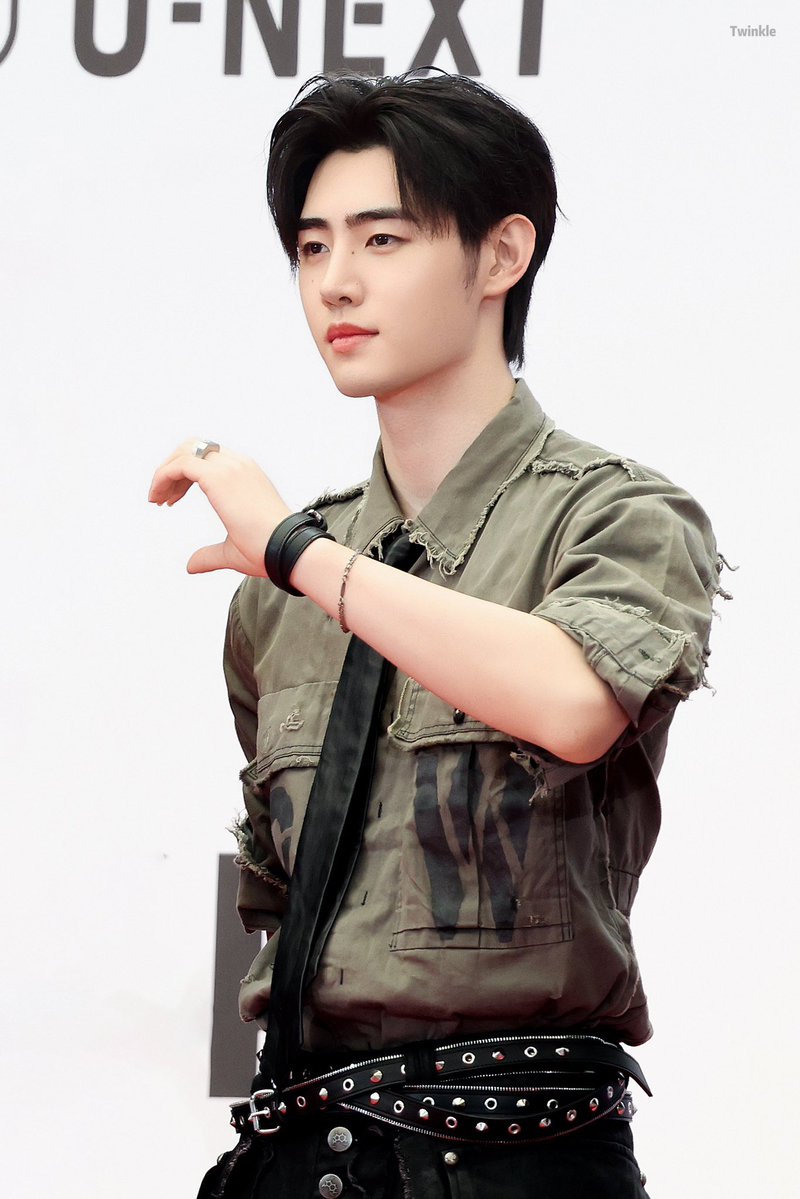 Sunghoon. tweet media