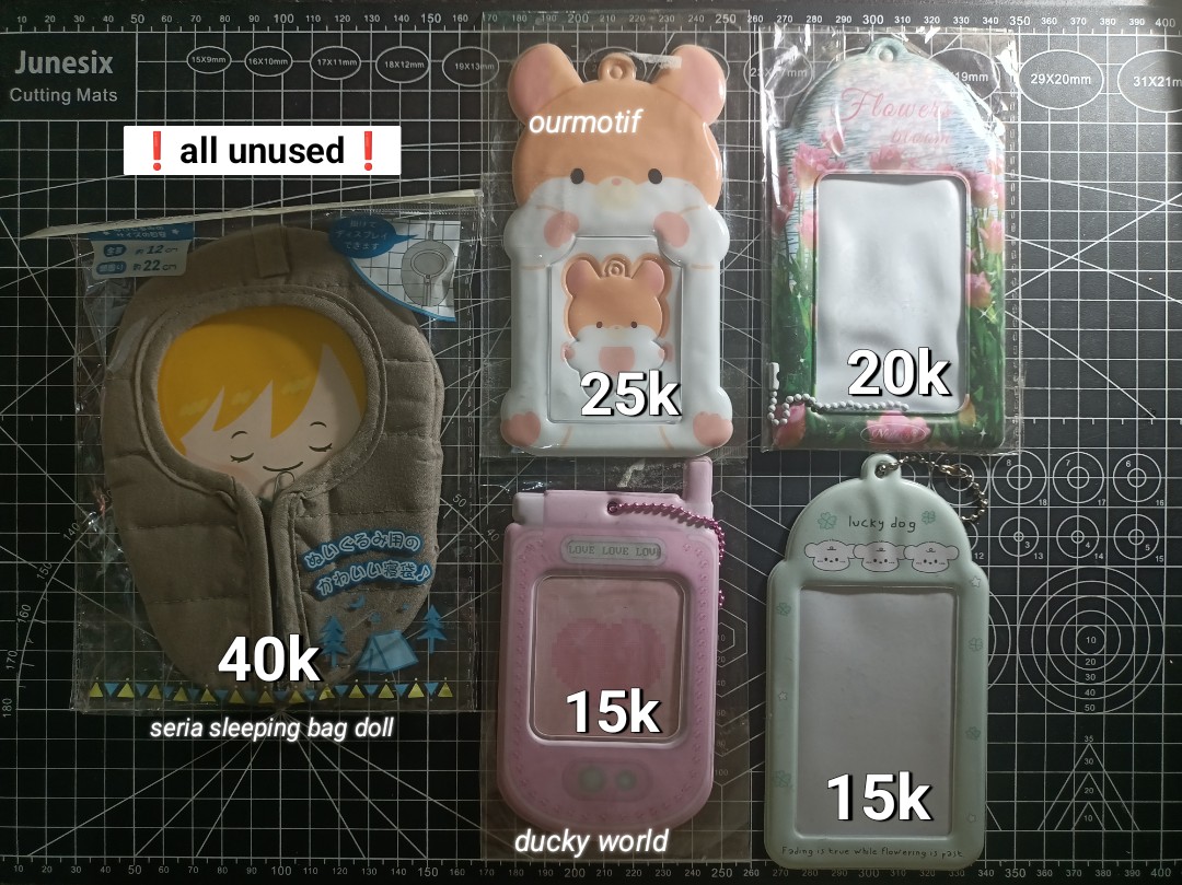chewminee's tweet photo. WTS/WANT TO SELL
— card holder / cahol
— seria nuigurumi outdoor sleeping bag doll

💸 price inc pack, exc adm 17% + 1.250
✅ keep event with dp
🏠 dom depok

t. lfb jual clearance sale murah ready ina ducky world ourmotif cahol pc poca photocard baju doll boneka 10 cm stuff https://t.co/dAkh1APXNi