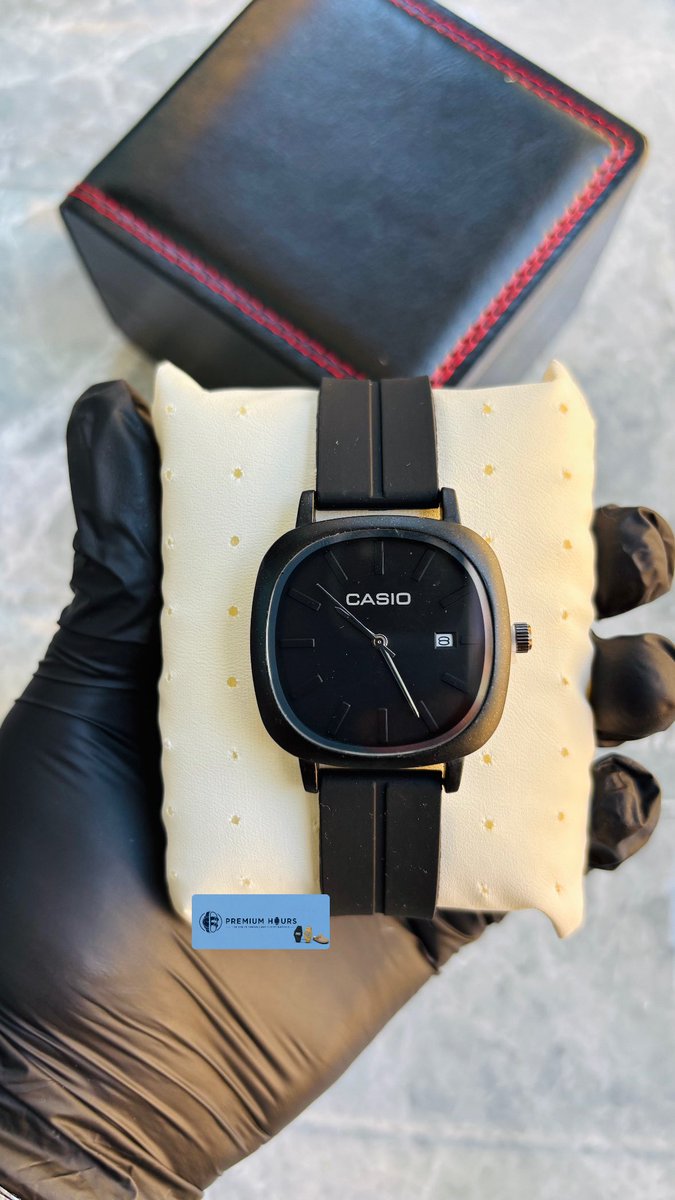Uncle_Ngi's tweet photo. Casio Silicon Strap - MK 60,000. 

Too unique 👌🏼 https://t.co/CbksF48qOp